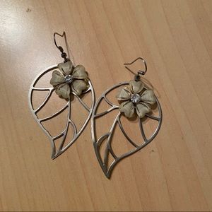 Hawaiian Flower Earrings